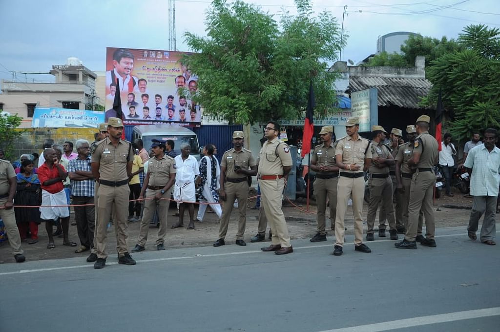 திருப்பூர் எஸ்பி சேஷாங்சாய்