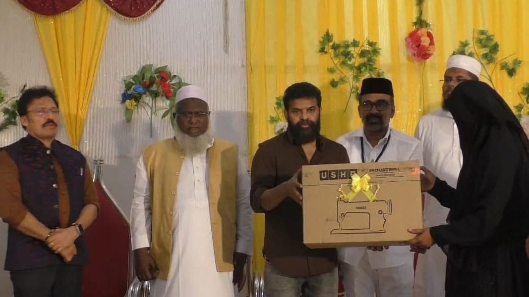 நிகழ்ச்சியில் அமீர் 