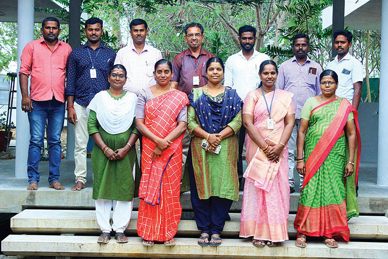 வேளாண் அறிவியல் நிலையத்தில் பணிபுரிவோர்