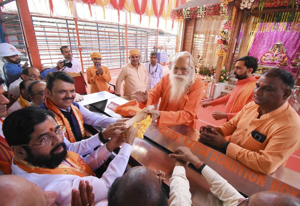 `பால் தாக்கரே கனவுக்கு எதிராகச் சென்றார் உத்தவ்; நாங்கள் அதைச் சரிசெய்தோம்’ - அயோத்தியில் ஷிண்டே