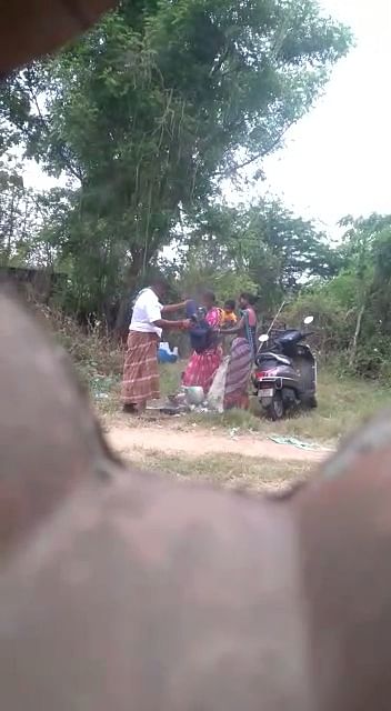 பழங்குடியின பெண்கள்