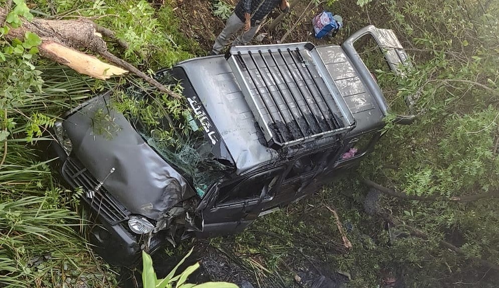 ராணிப்பேட்டை: ஓட்டுநரின் தூக்க கலக்கத்தால் குப்புற கவிழ்ந்த கார் - பறிபோன 2 சிறுமிகளின் உயிர்!