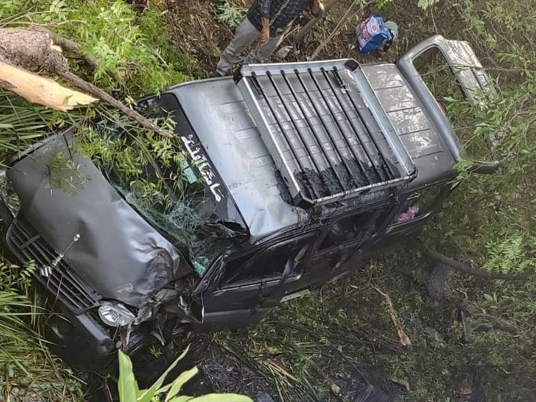 ராணிப்பேட்டை: ஓட்டுநரின் தூக்கக் கலக்கத்தால் குப்புறக் கவிழ்ந்த கார் - பறிபோன 2 சிறுமிகளின் உயிர்!