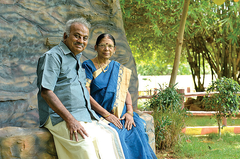 ராஜேஷ்குமார், தனலட்சுமி