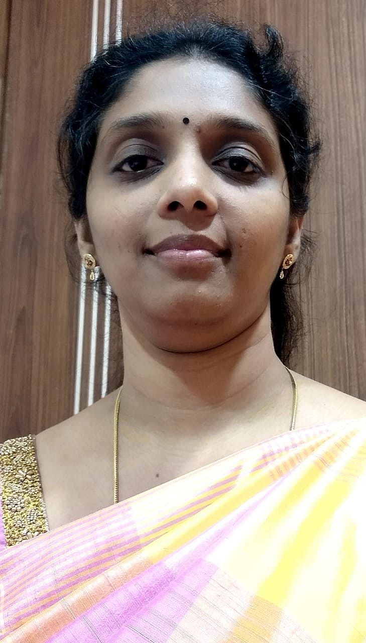 மகப்பேறு மருத்துவர் சரண்யா
