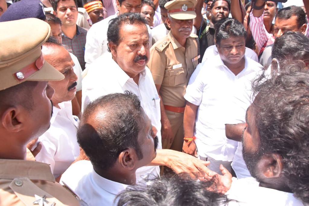 பட்டியல் சமூக மக்களிடம் சமாதானம் பேசிய அமைச்சர் பொன்முடி