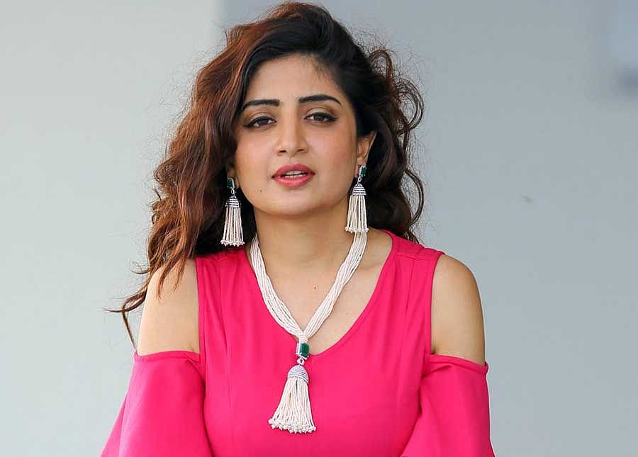 Ustaad Bhagath Singh: `இது ஆணவமான செயல்'- பவன் கல்யாணை விமர்சித்த நடிகை பூனம் கவுர்    