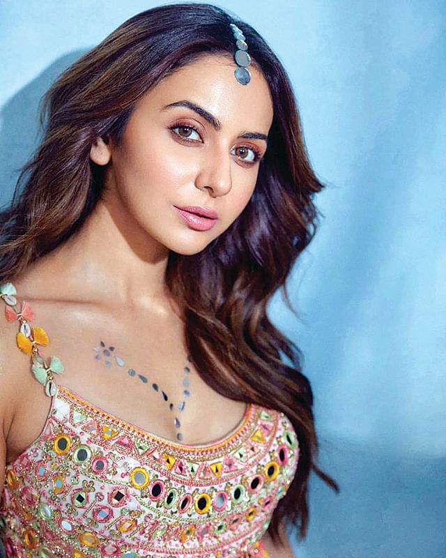 Rakul Preet: கண்ணே கற்பூர தீபமோ?!