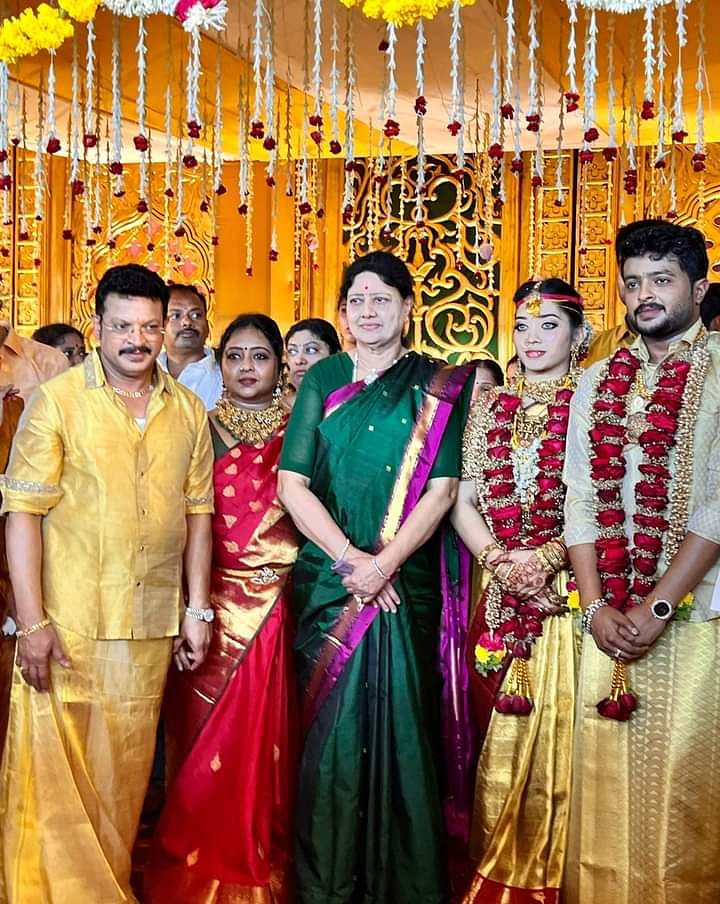 டாக்டர் சிவக்குமார் இல்லத் திருமண விழாவில் சசிகலா