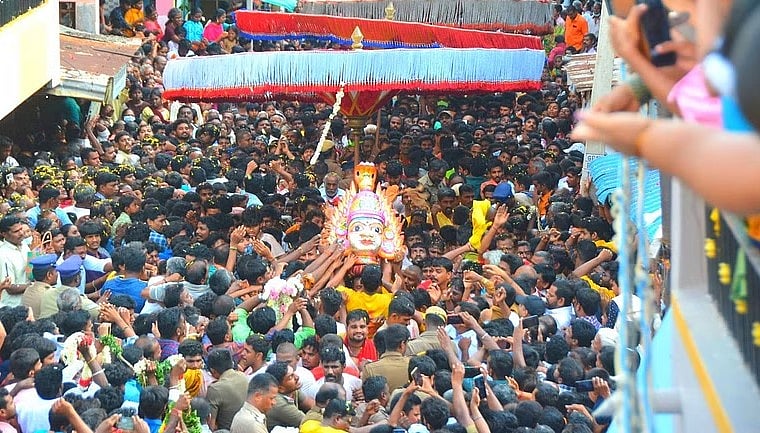 கெங்கையம்மன் சிரசுத் திருவிழா: வேலூர் மாவட்டத்துக்கு உள்ளூர் விடுமுறை எப்போது?