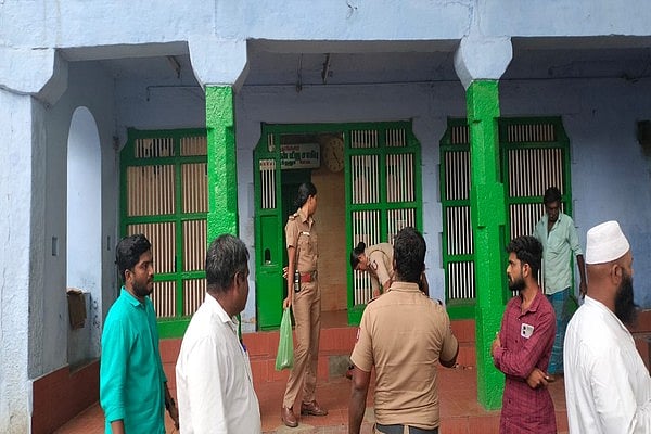 நெல்லை: தர்காவில் மனைவியை கொலை செய்த கணவன் - கொடூரச் செயலின் பின்னணி என்ன?!