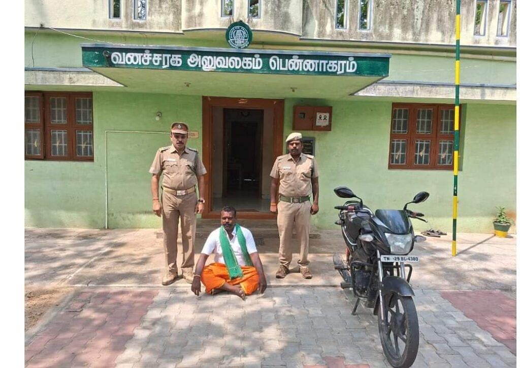 மீசை முருகேசன்