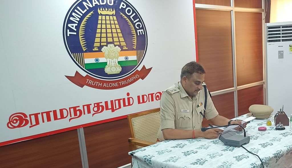 மனுவை வாங்கி விசாரித்த எஸ்.பி தங்கதுரை