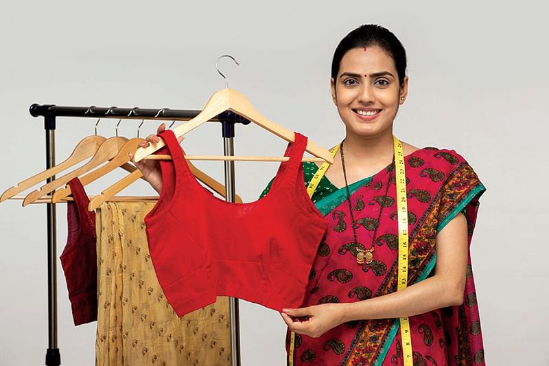 வீட்டிலிருந்து சம்பாதிக்கும் பெண்கள் வருமான வரி கட்ட வேண்டுமா?