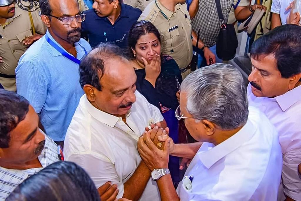 வந்தனாவின் பெற்றோருக்கு ஆறுதல் தெரிவித்த முதல்வர் பினராயி விஜயன்