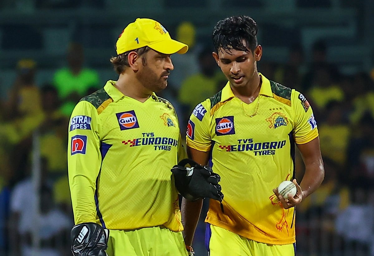CSK v DC: `ஆறுபடையப்பன் கெஸ்ஸிங் மிஸ்ஸே ஆகாது!' - சொல்லி அடித்த தோனி! ப்ளே ஆப்பை நெருங்கிய CSK