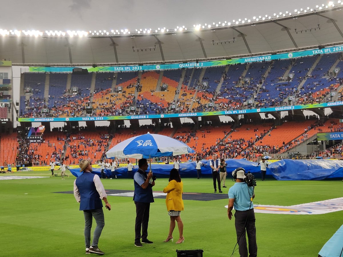 GT v MI: வெளுத்து வாங்கிய மழை; நடுவர்கள் சோதனை; GT v MI போட்டியின் நிலவரம் என்ன?|Spot Report