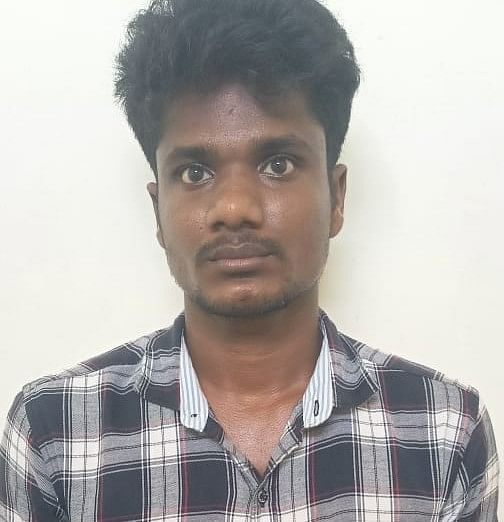 கைதுசெய்யப்பட்ட பாலகுமார்