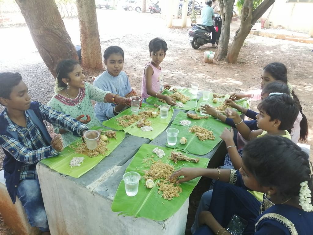 நண்பர்களின் குழந்தைகள்