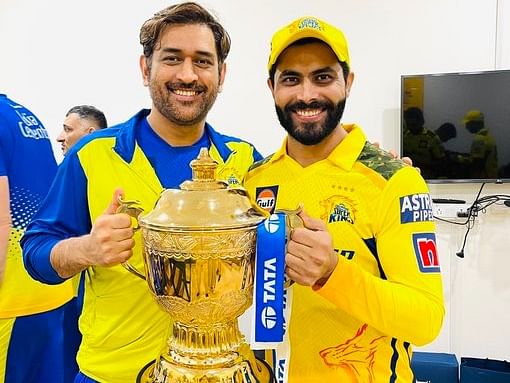 Dhoni: `மஹி பாய்... உங்களுக்காக என்ன வேணும்னாலும் செய்வேன்!' வைரலாகும் ஜடேஜாவின் நெகிழ்ச்சிப் பதிவு