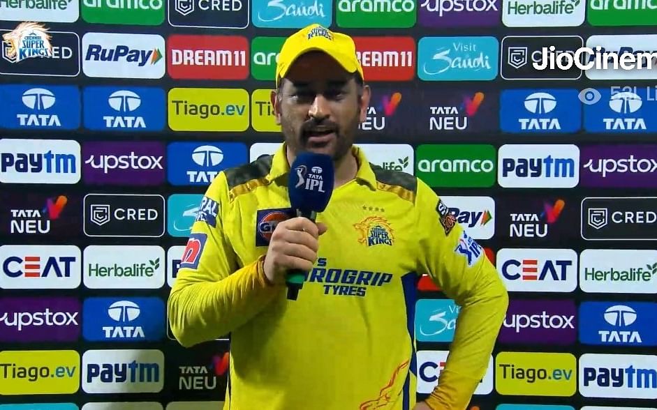 Dhoni: `எல்லோருக்கும் நன்றி, மீண்டும் சந்திப்போம்!' தோனியின் பேச்சும் சி.எஸ்.கே-வின் நன்றி விழாவும்