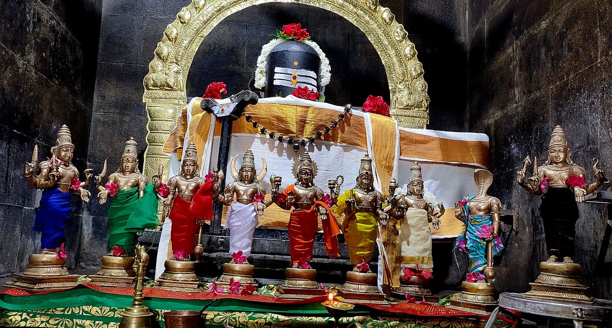 நவகோள் லிங்கேஸ்வரர்