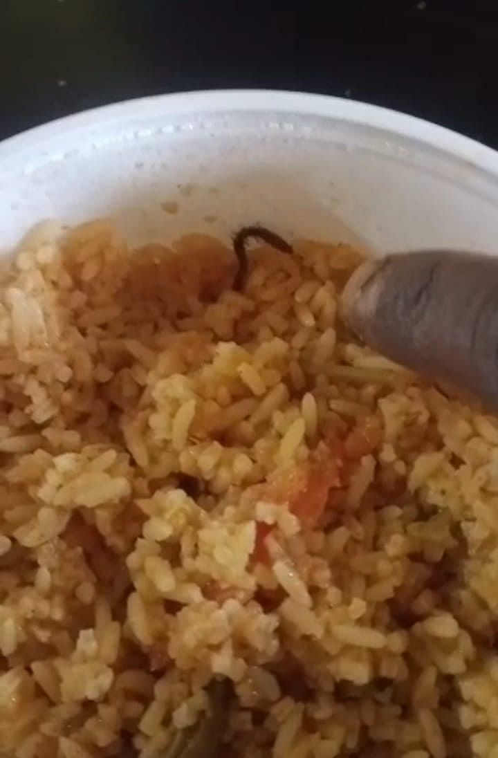 உணவில் பூரான்