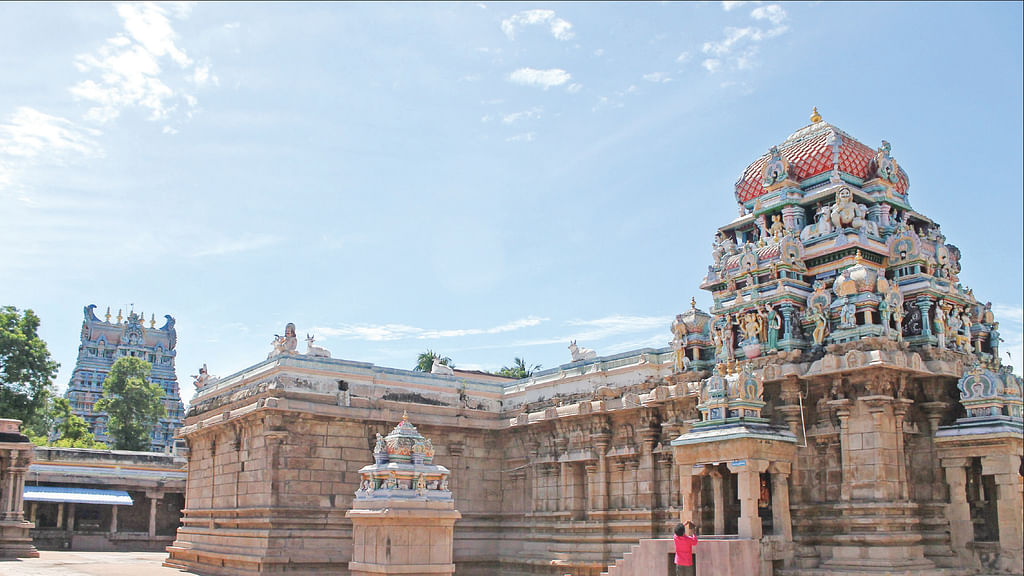 திருவாதவூர் வேதநாயகி அம்மன் உடனுறை திருமறைநாதர் ஆலயம்