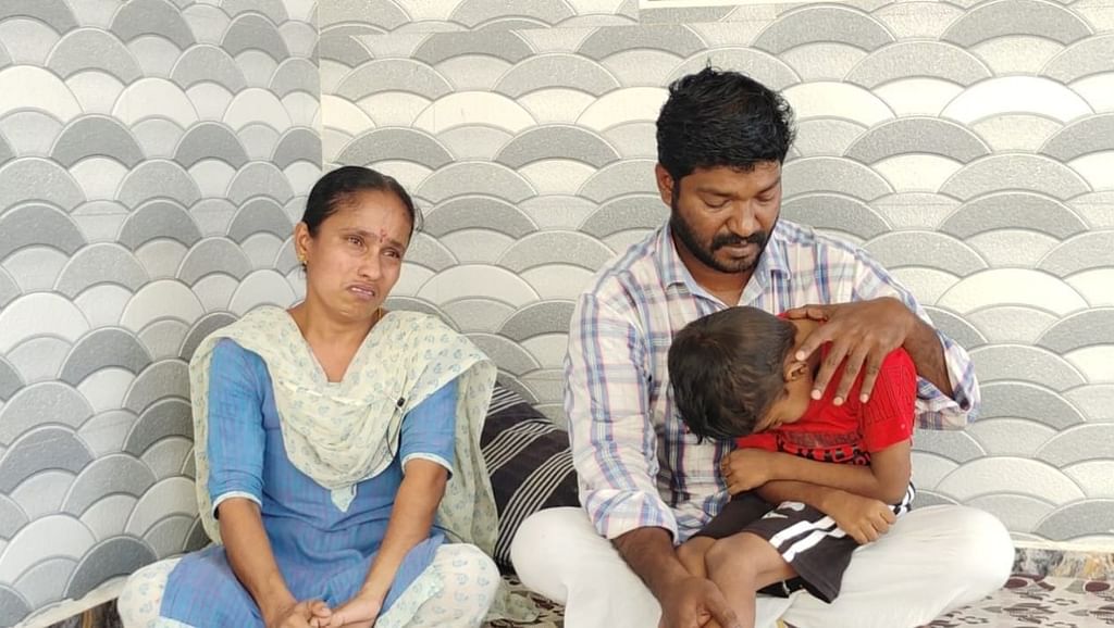 சிறுவனின் குடும்பத்தினர்
