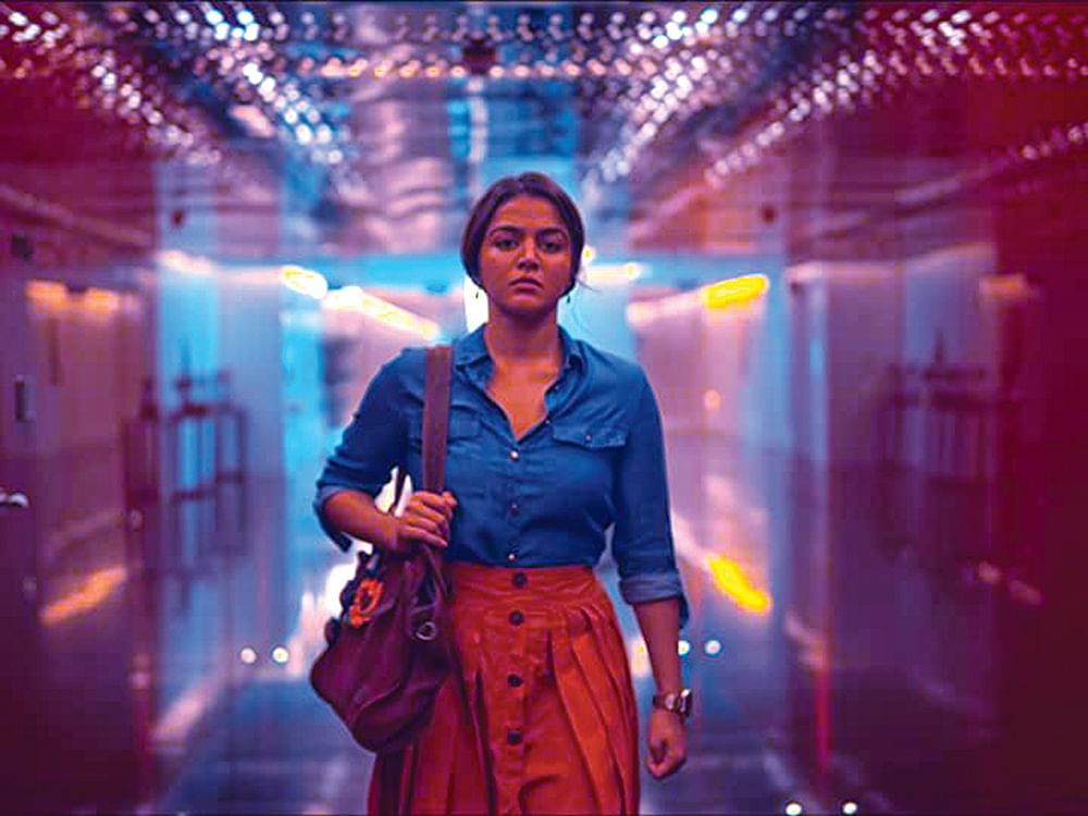 நினைவோ ஒரு பறவை