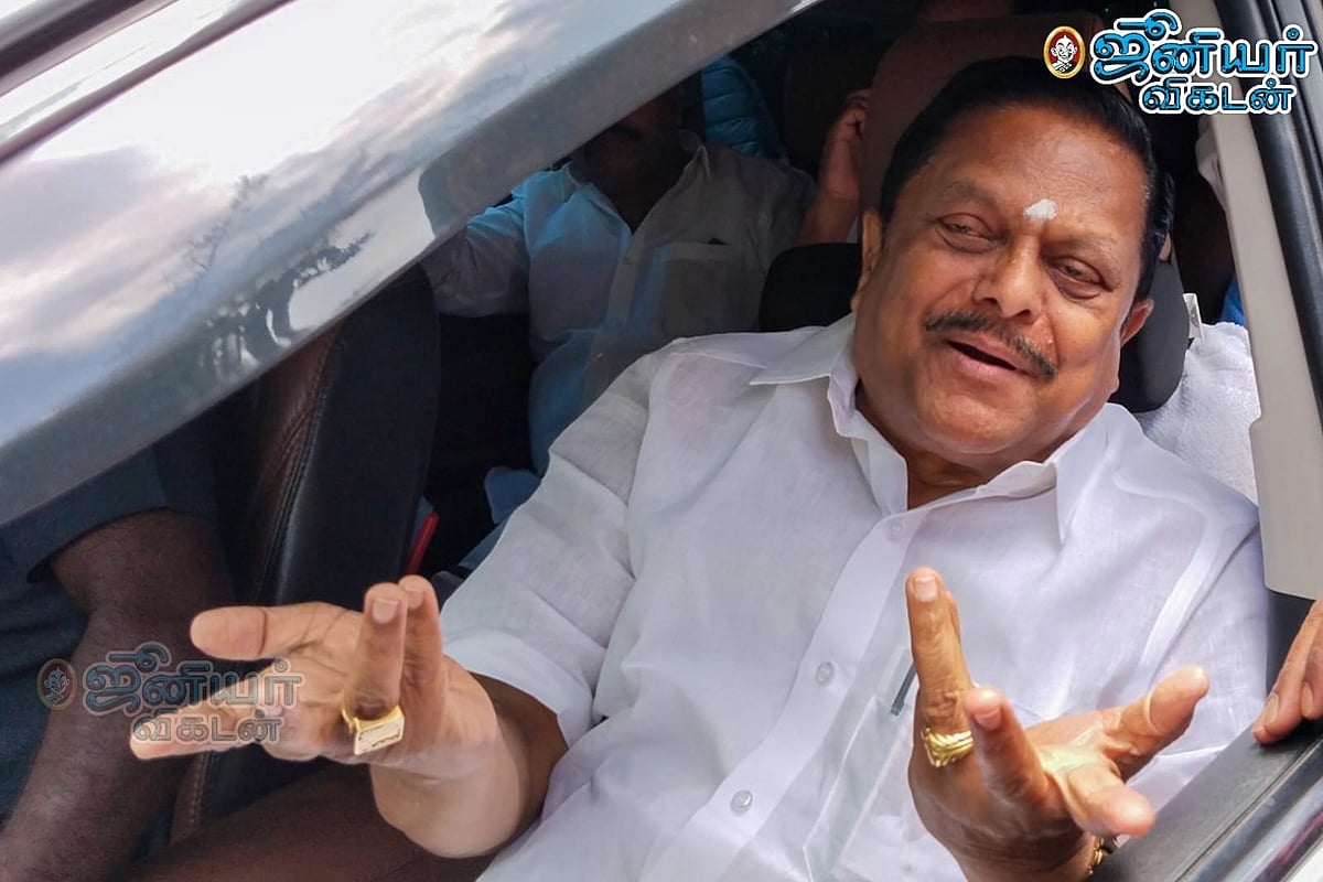 `நாடாளுமன்றத் தேர்தல்' வியூகத்தால் தப்பியதா ராமச்சந்திரனின் அமைச்சர் பதவி?! - பின்னணி என்ன?