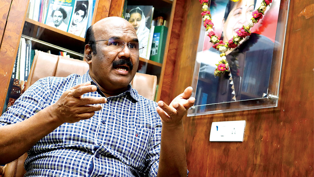 ஜெயக்குமார்