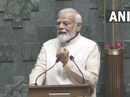``வருங்காலத்தில் எம்.பி-க்களின் எண்ணிக்கை அதிகரிக்கும்..!" - புதிய நாடாளுமன்றத்தில் மோடி உறுதி