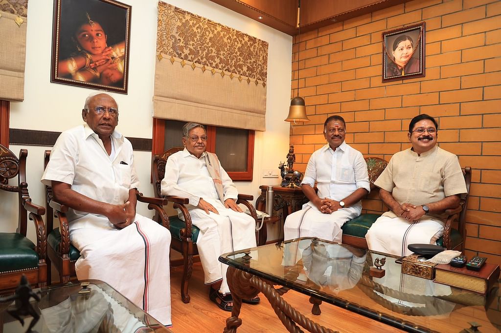 ஓ.பன்னீர்செல்வம் - பண்ருட்டி ராமச்சந்திரன் - டி.டி.வி.தினகரன்