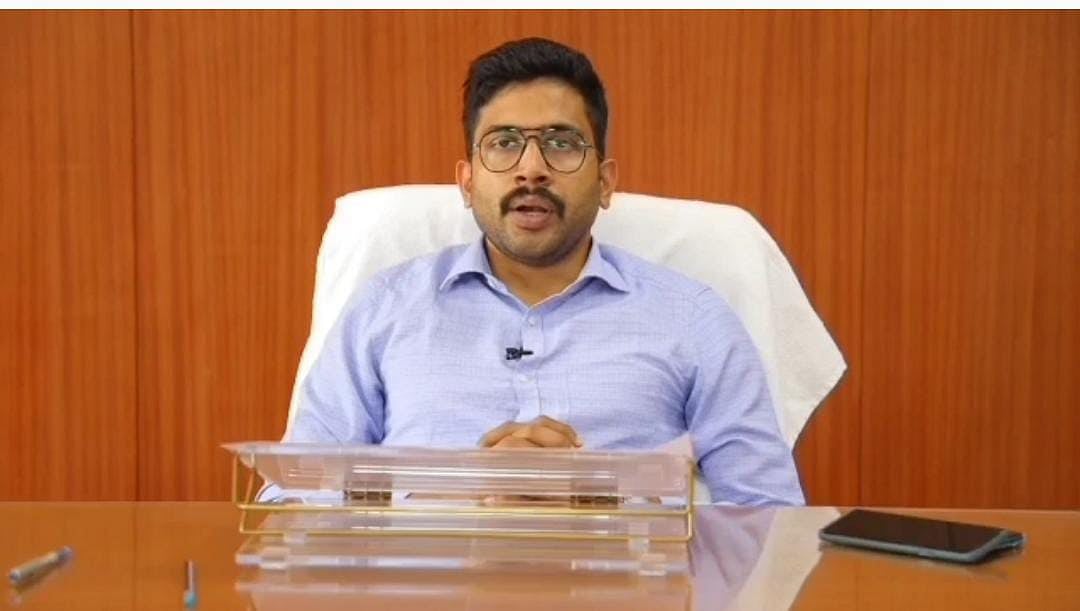 திருப்பூர்: ஆட்சியராக கடைசி கையெழுத்து; தொடர் புகாருக்குள்ளான அதிகாரிமீது நடவடிக்கை எடுத்த வினீத்!