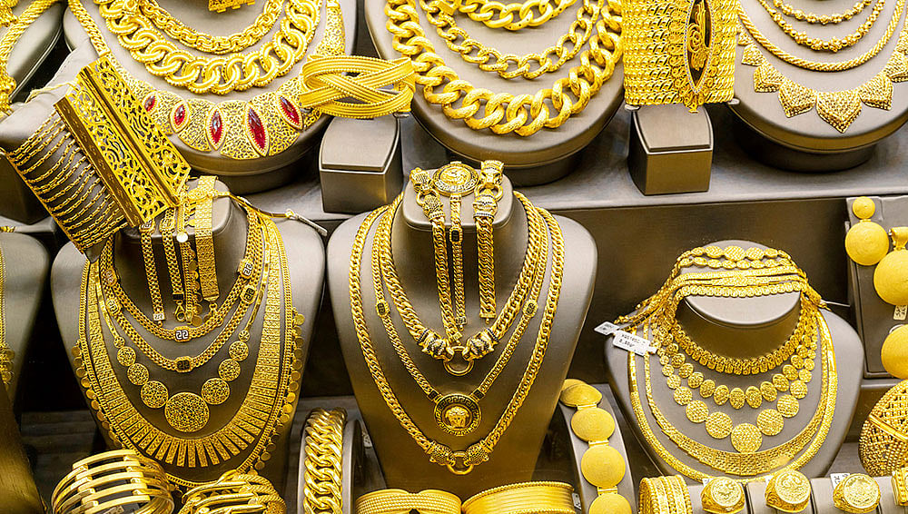 Gold: தங்கம் விலை ரூ.48,000-த்தை தாண்டியது!