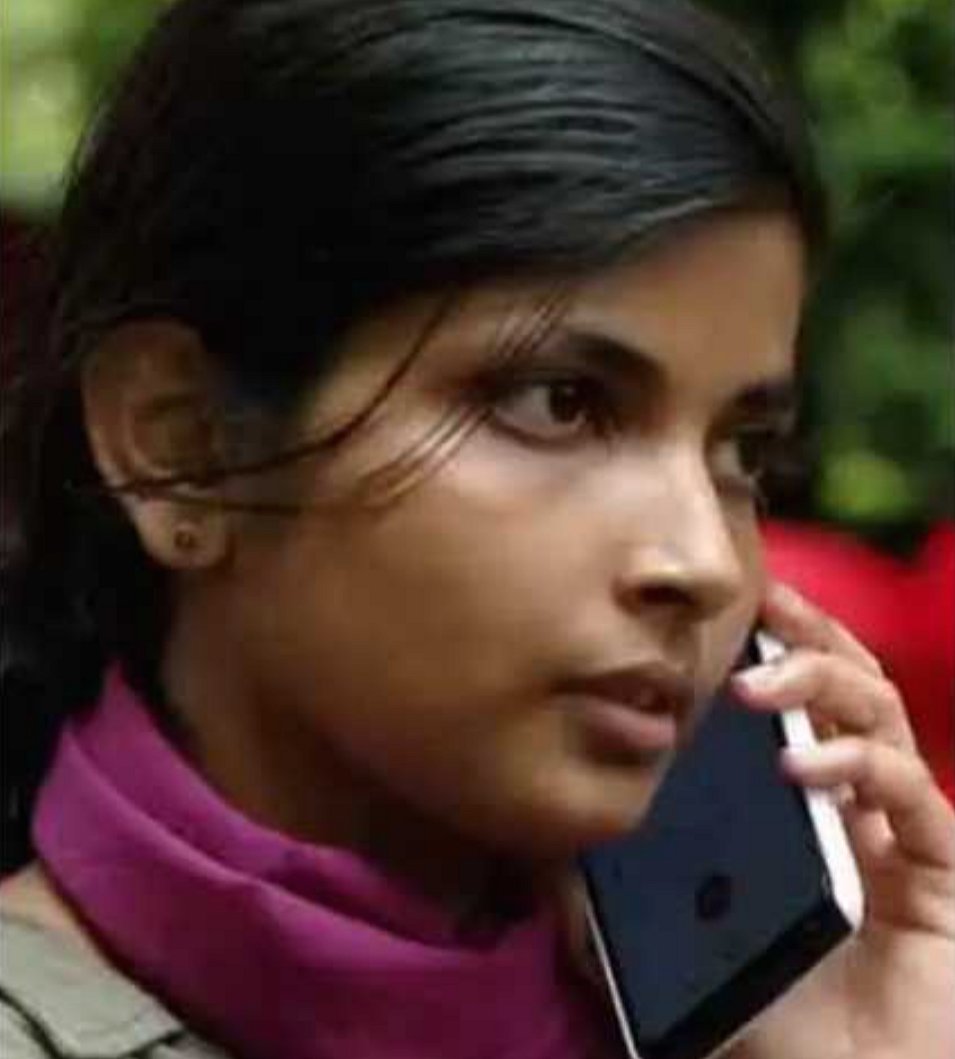 லெஸ்பியன் தம்பதி: தான் திருமணம் செய்த தோழியை அவர் பெற்றோர் கடத்தியதாக கோர்ட்டை நாடிய இளம்பெண்!