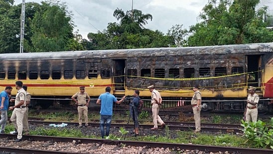  கேரளா: மீண்டும் தீப்பிடித்து எரிந்த அதே ரயில் - விபத்தா... நாசவேலையா... விசாரணையில் என்.ஐ.ஏ!