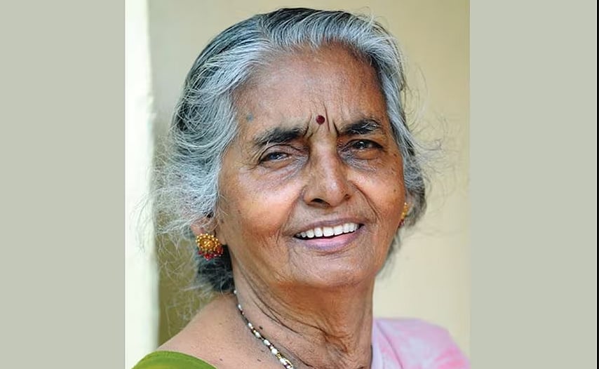 கேரள கோயில்: பெண்கள் மார்பகத்தை மறைக்கும் உரிமைக்காகப் போராடிய தேவகி நம்பீசன் காலமானார்! 