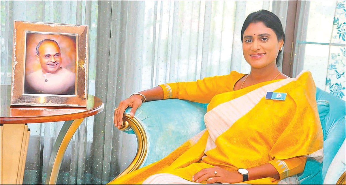 தெலங்கானாவில் கேசிஆர் கோட்டையை ஆட்டம் காண செய்வாரா ஷர்மிளா?!