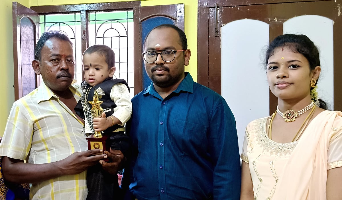 அபார நினைவாற்றல்; 2 வயதில்  சாதனை படைத்த சுட்டிக் குழந்தை முகுந்த் குமரன்!