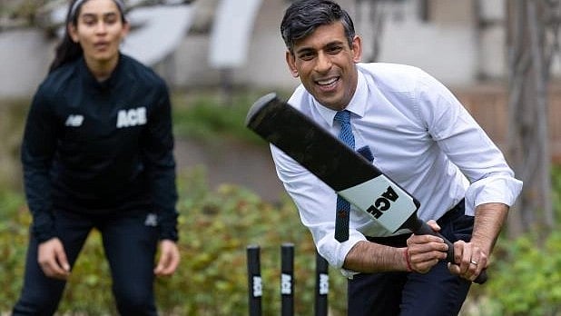 சுயெல்லா - OUT; டேவிட் கேமரூன் - IN... ரிஷி சுனக்கின் அதிரடி மாற்றங்கள் தேர்தலில் கைகொடுக்குமா?!