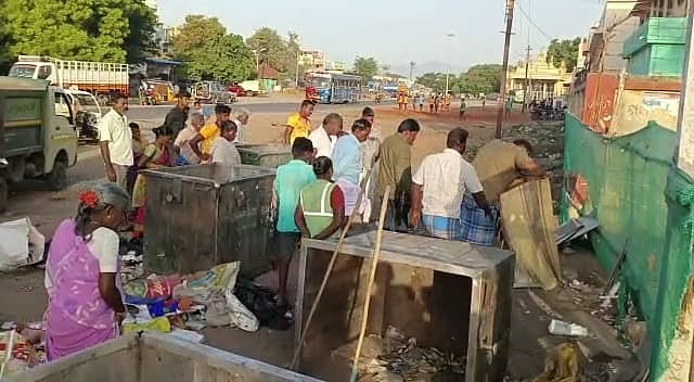 திண்டுக்கல்: குப்பையில் வீசப்பட்ட பெண் சிசுக்கள்; நாய்கள் குதறிய அவலம் - நடந்தது என்ன?!