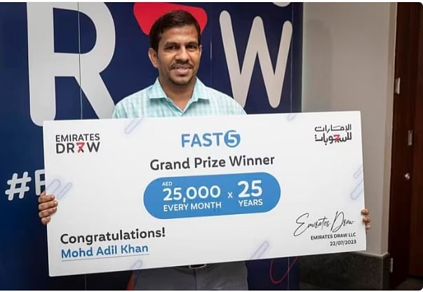 துபாய்: 25 ஆண்டுகளுக்கு மாதம் ரூ.5.5 லட்சம்; இந்தியருக்கு லாட்டரியில் விழுந்த `மெகா' பரிசு!