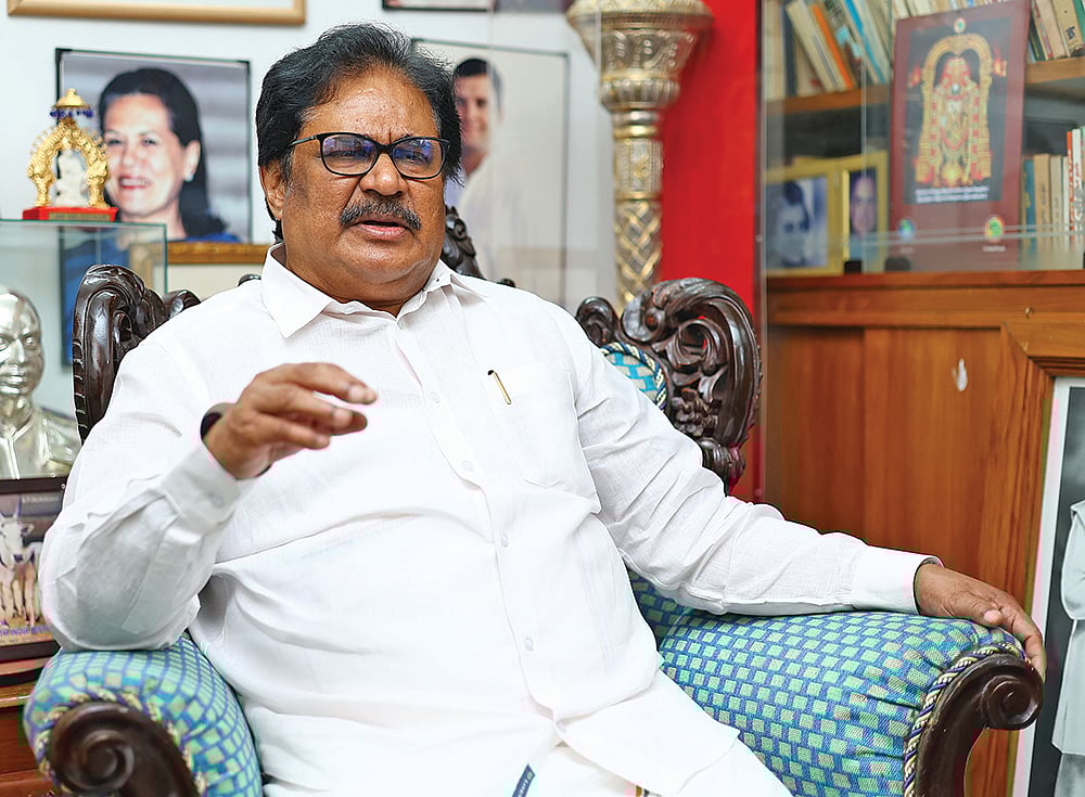 பொதுசிவில் சட்டம்: ``சர்வாதிகார மனப்பான்மையில் நிறைவேற்ற முயற்சிக்க கூடாது” - திருநாவுக்கரசர் 