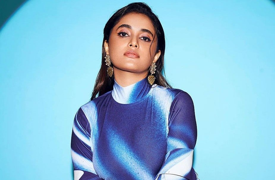 Priyanka Mohan: நீல உடையில் பிரியங்கா மோகன் லேட்டஸ்ட் போட்டோ ஆல்பம் | Photo Album