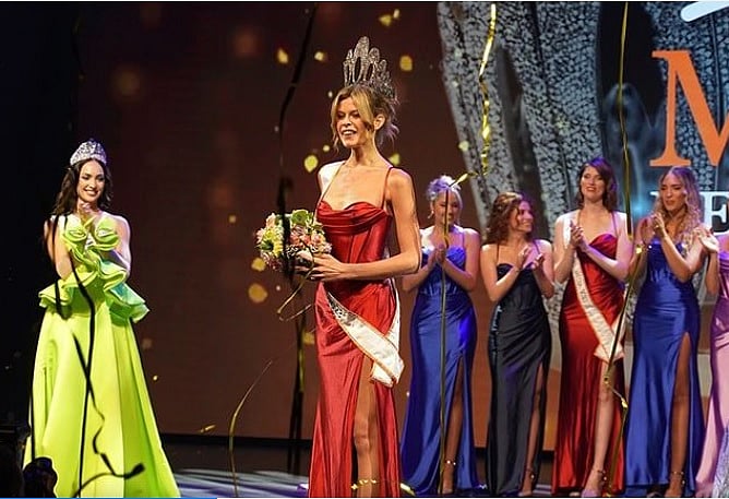 `அழகுப்போட்டி இனி அதிகாரமளிக்கும் போட்டி'- மிஸ் நெதர்லாந்து பட்டம் வென்ற திருநங்கை ரிக்கி வலேரி கோலே