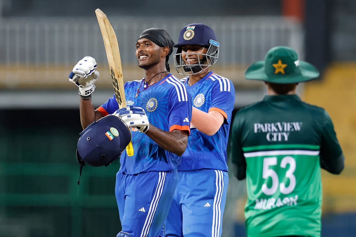 Sai Sudharsan: `அவன் பறக்கப்போறான் ஹைட்டுல!' - இந்திய அணியிலும் கலக்கும் தமிழக வீரர்!