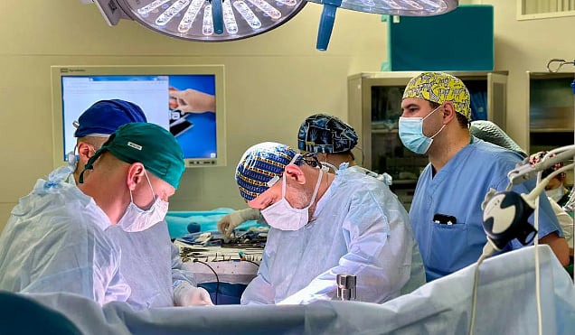 ஆறு வயது சிறுமிக்கு 4 வயது சிறுவனின் இதயம் வைக்கப்பட்டது!