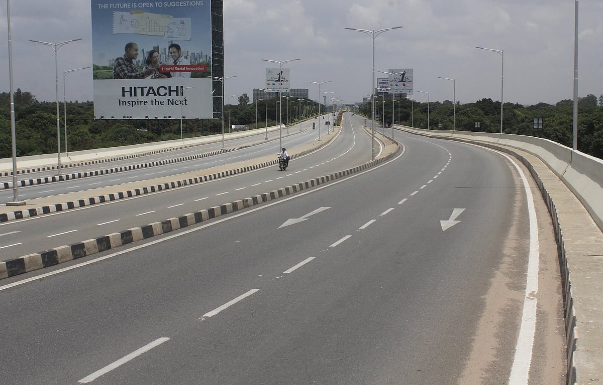 பெங்களூரு – மைசூரு எக்ஸ்பிரஸ் சாலையில் பைக்கில் ரைடு போறீங்களா? இனி அது முடியாது! ஏன் தெரியுமா?